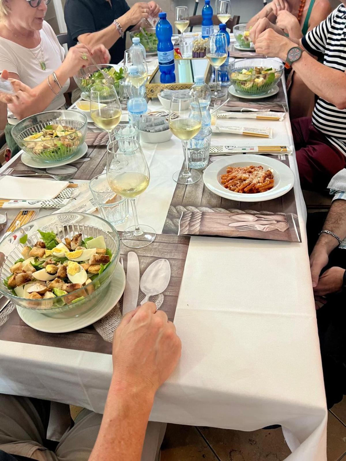 Albergo Quatro Pini Pozzolengo Bagian luar foto