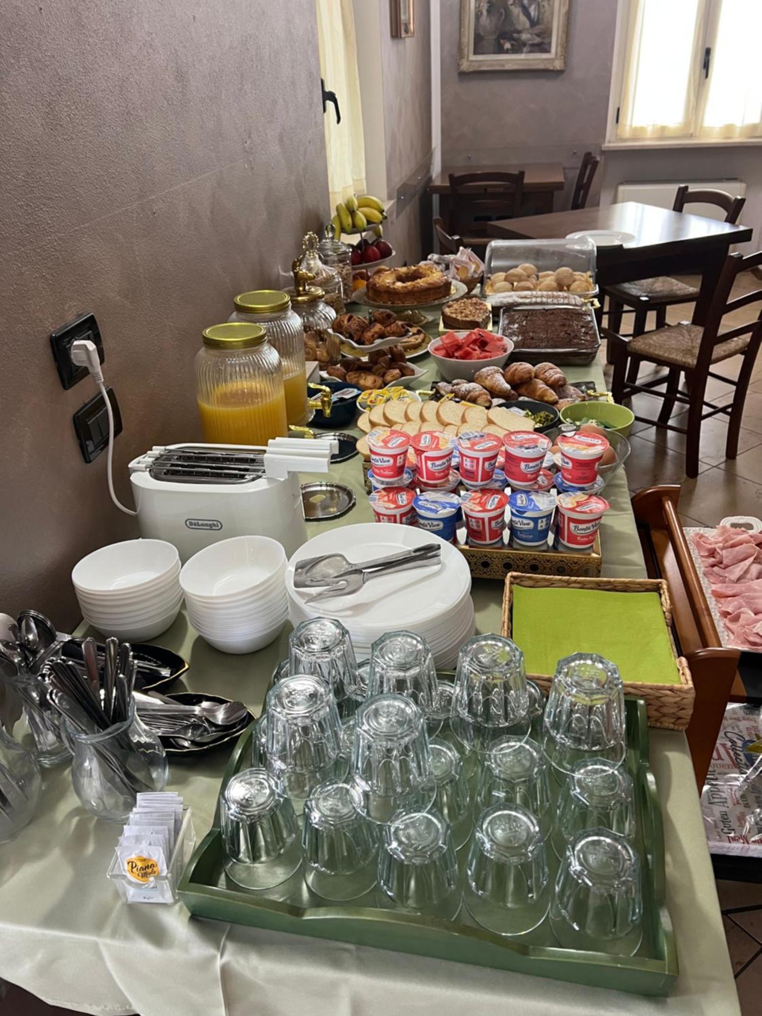 Albergo Quatro Pini Pozzolengo Bagian luar foto