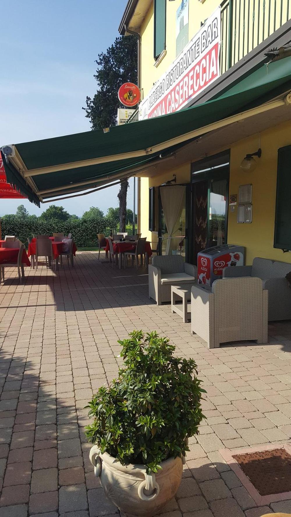 Albergo Quatro Pini Pozzolengo Bagian luar foto