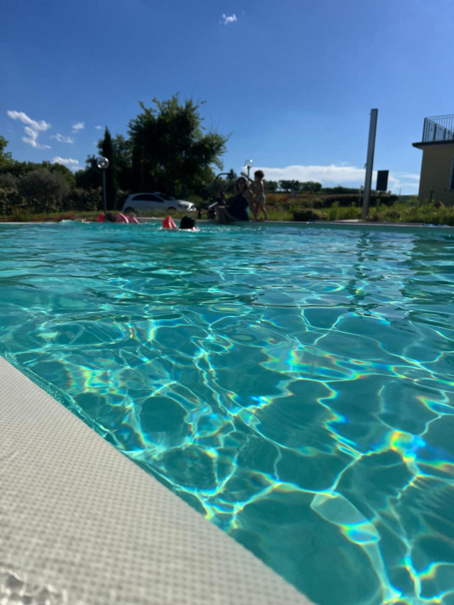 Albergo Quatro Pini Pozzolengo Bagian luar foto